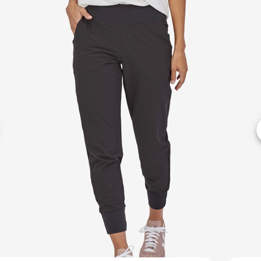 Patagonia Women's Black Jogger Pants size Small NWT